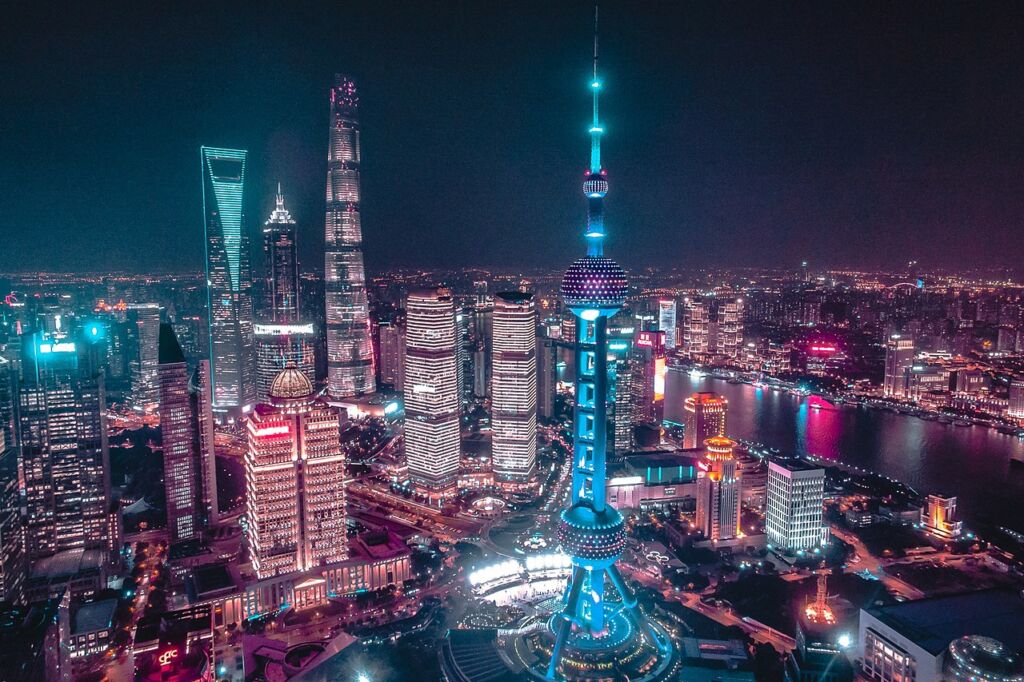 Photo showing night time Shanghai 